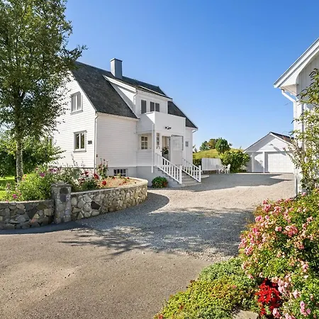 Villa Stunning Location By The Sea Randaberg