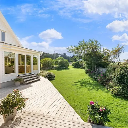 Stunning Location By The Sea Villa Randaberg
